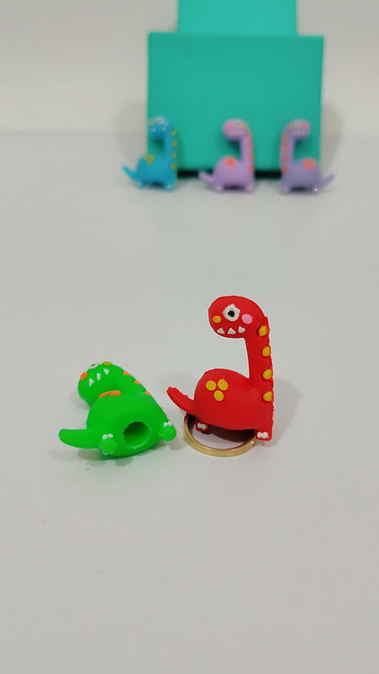 سرمدادی سیلیکونی دایناسور قرمز